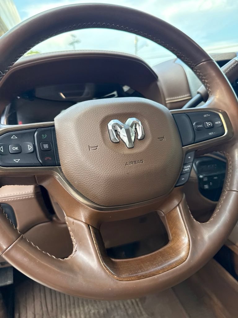 Used 2024 RAM 2500 Limited AWD/4WD image 28