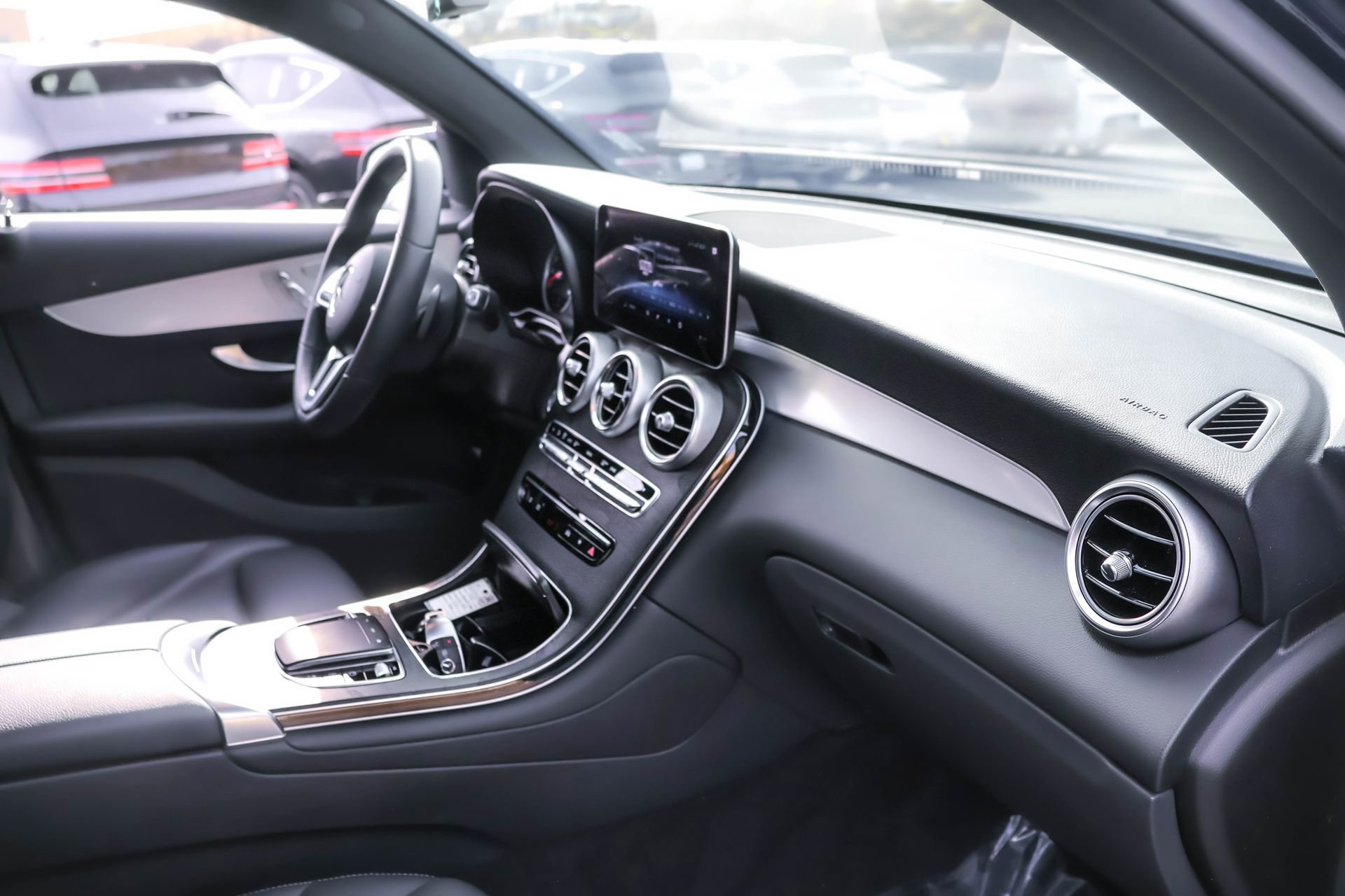 Used 2021 Mercedes-Benz GLC 300 4MATIC Coupe image 38
