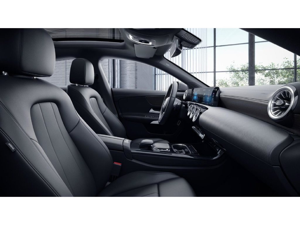 Certified 2023 Mercedes-Benz CLA 250 4MATIC image 4