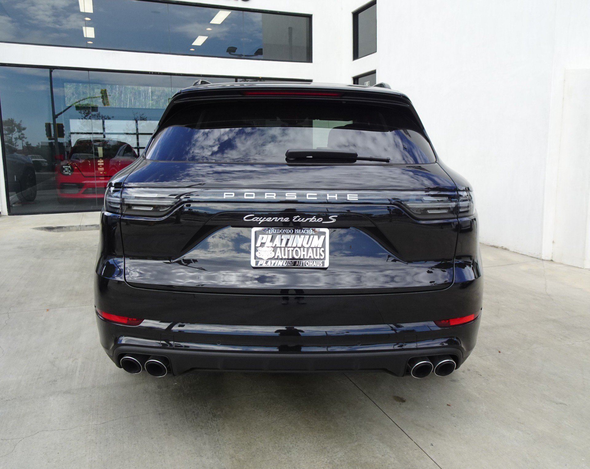 Used 2023 Porsche Cayenne Turbo S AWD/4WD image 6