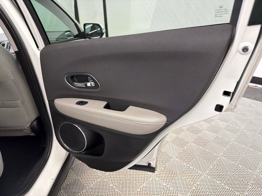 Used 2019 Honda HR-V EX image 17
