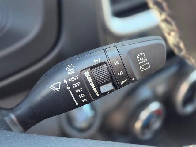 New 2026 Hyundai Venue SEL FWD image 32