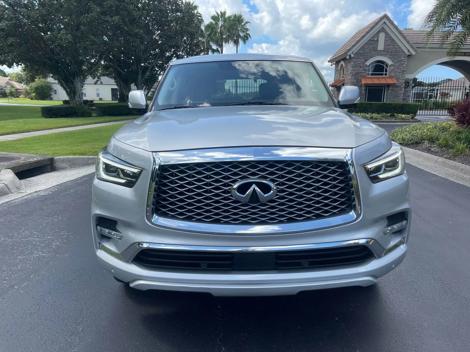 Used 2019 INFINITI QX80 Luxe image 2