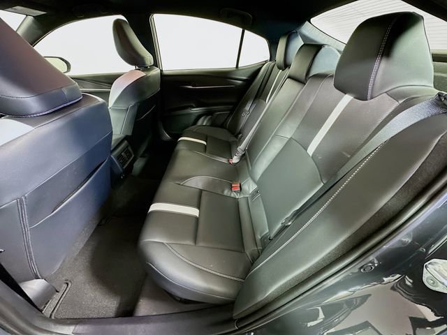 Used 2025 Toyota Camry SE image 22