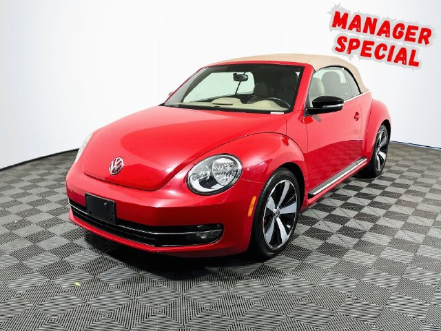 Used 2013 Volkswagen Beetle Turbo FWD image 4