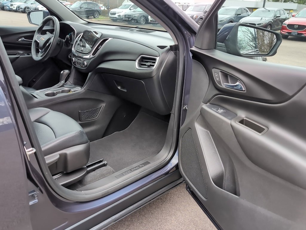Used 2018 Chevrolet Equinox LT w/ Sun & Infotainment Package image 6