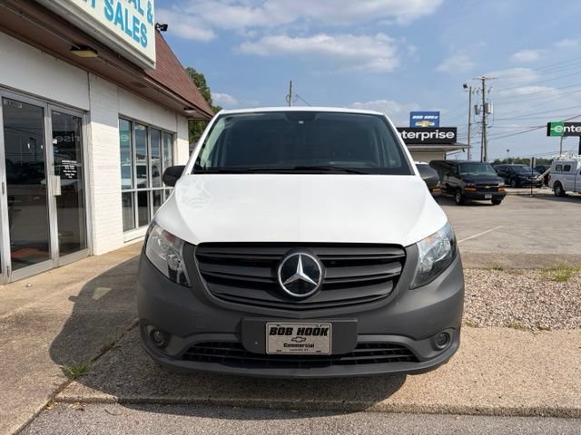 Used 2023 Mercedes-Benz Metris image 2