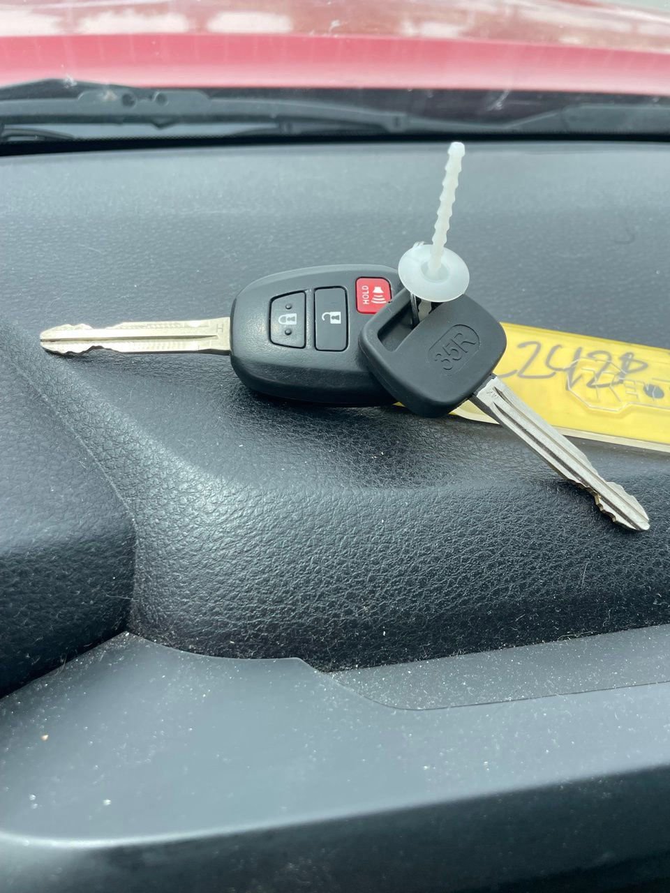 Used 2019 Toyota Tacoma SR w/ SR Convenience Package AWD/4WD image 13