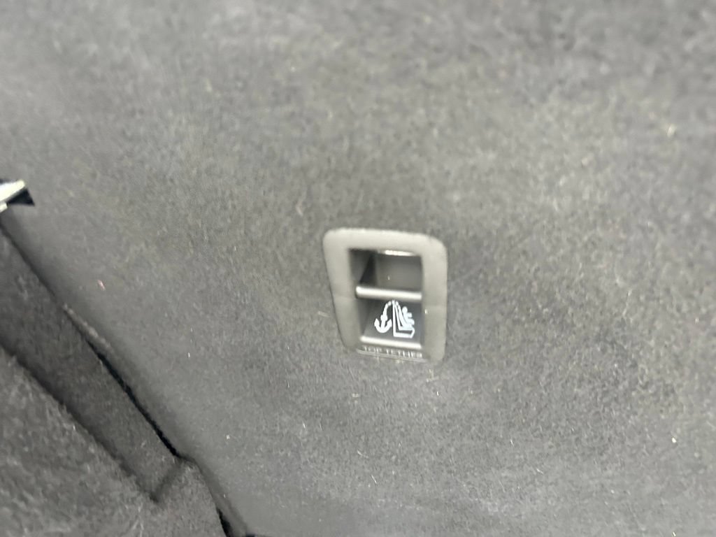 Certified 2022 Volkswagen Taos S AWD/4WD image 39