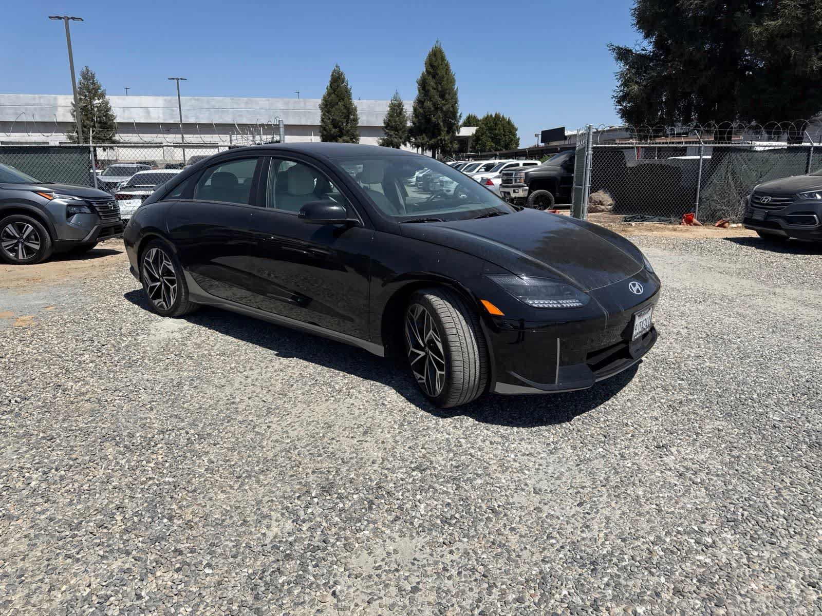 Used 2023 Hyundai Ioniq 6 SEL RWD image 2
