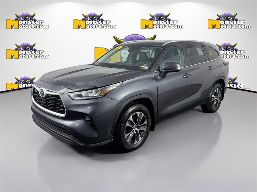 Used 2023 Toyota Highlander L image 1