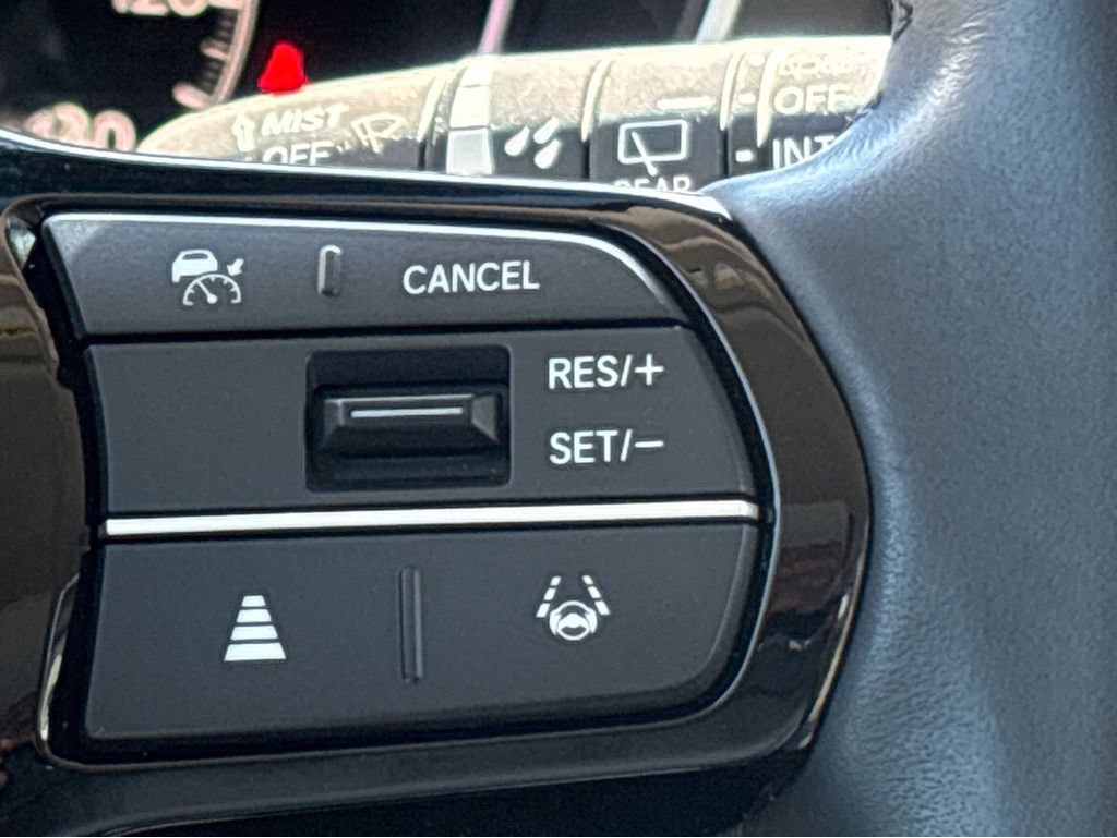 Used 2025 Honda Pilot EX-L image 10
