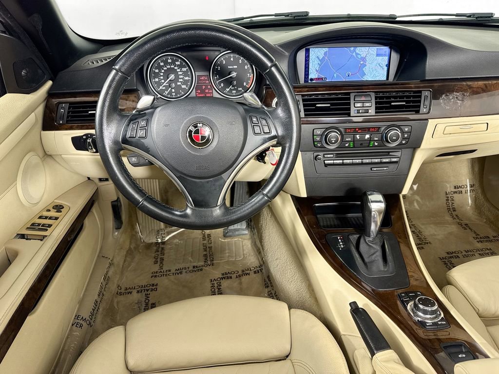 Used 2010 BMW 328i Convertible RWD image 25