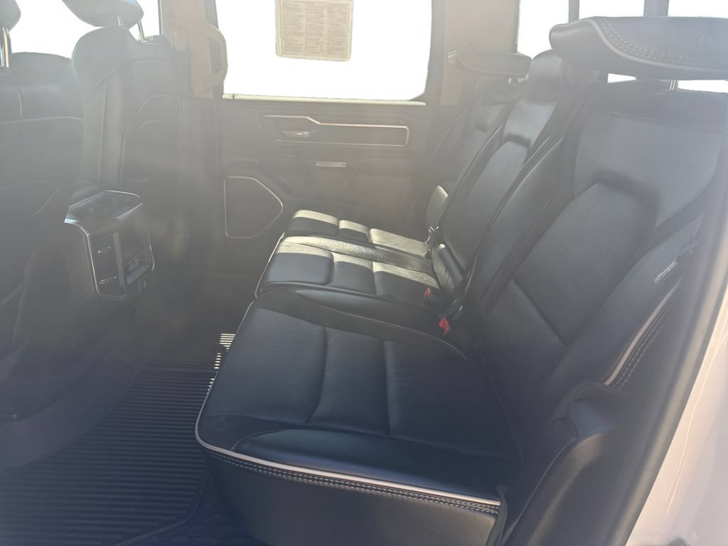 Used 2021 RAM 1500 Laramie AWD/4WD image 6