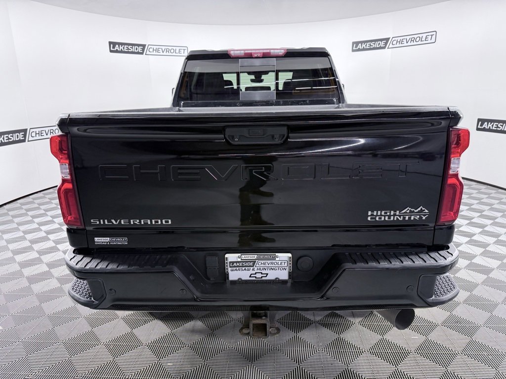 Used 2023 Chevrolet Silverado 2500 High Country image 5