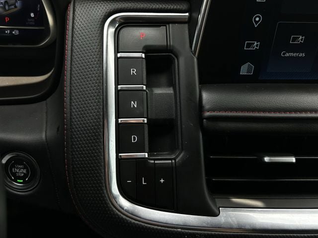 Used 2023 Chevrolet Suburban RST w/ Luxury Package AWD/4WD image 20