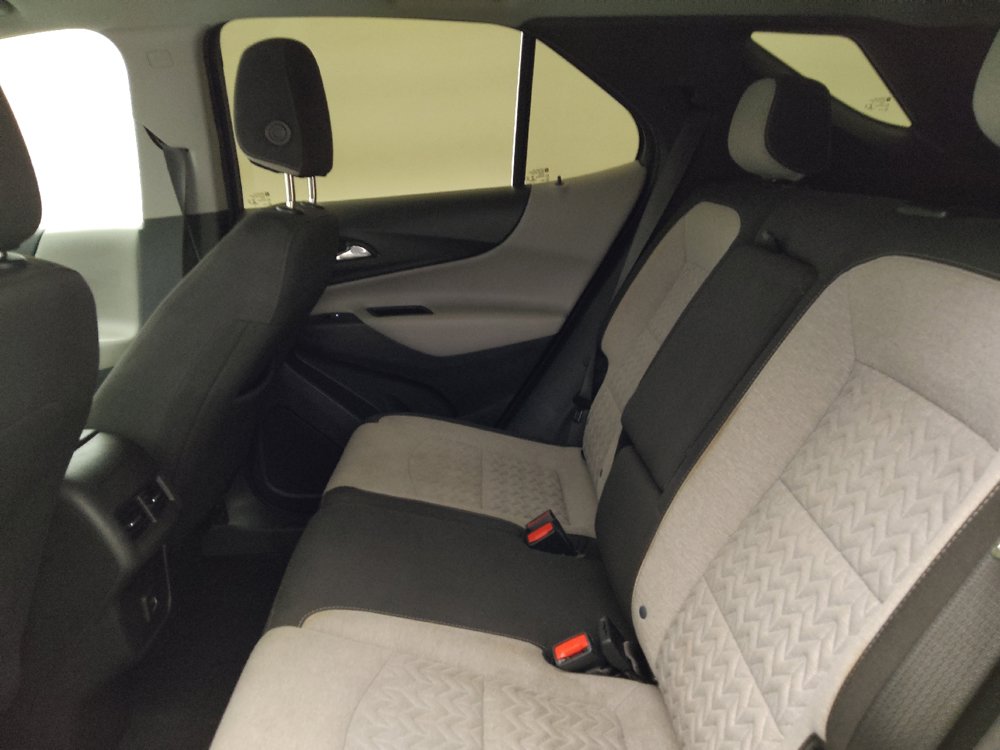 Used 2022 Chevrolet Equinox LS FWD image 18