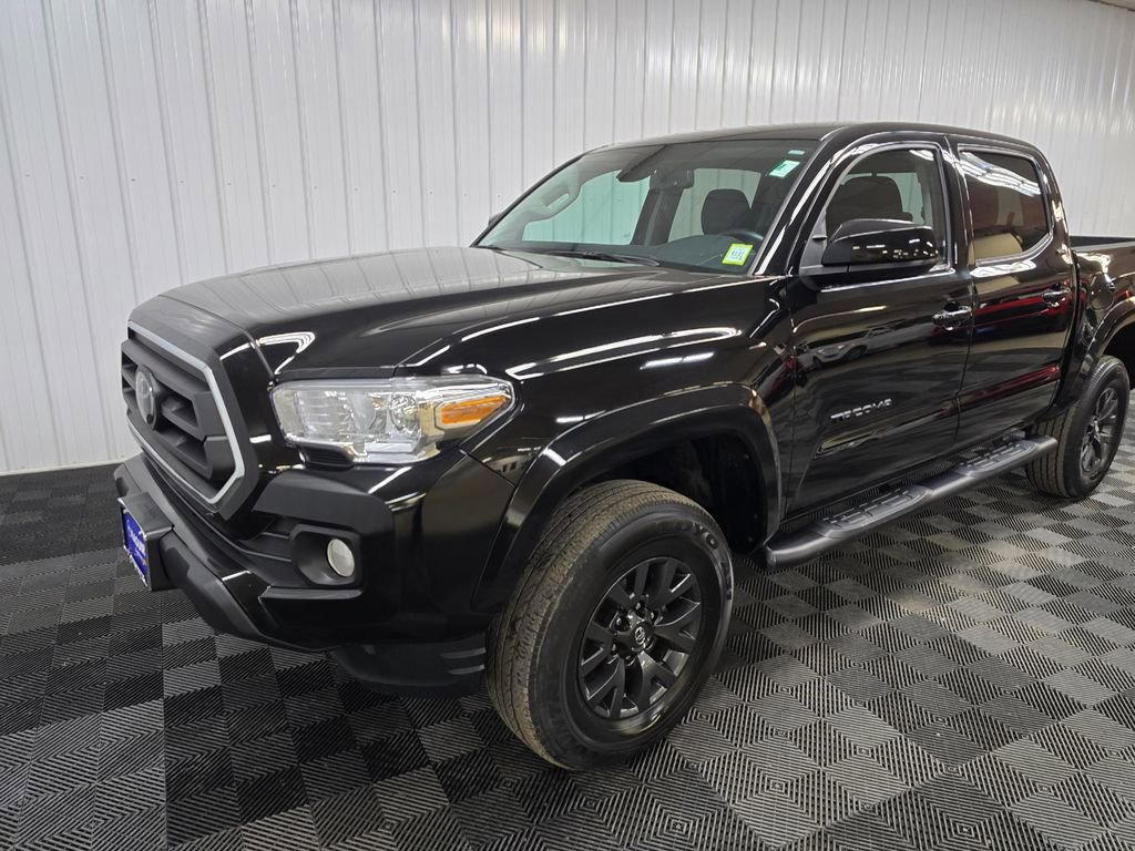 Used 2023 Toyota Tacoma SR5 AWD/4WD image 8