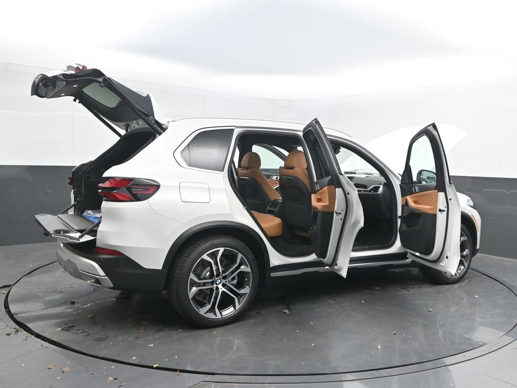 New 2026 BMW X5 xDrive50e AWD/4WD image 56