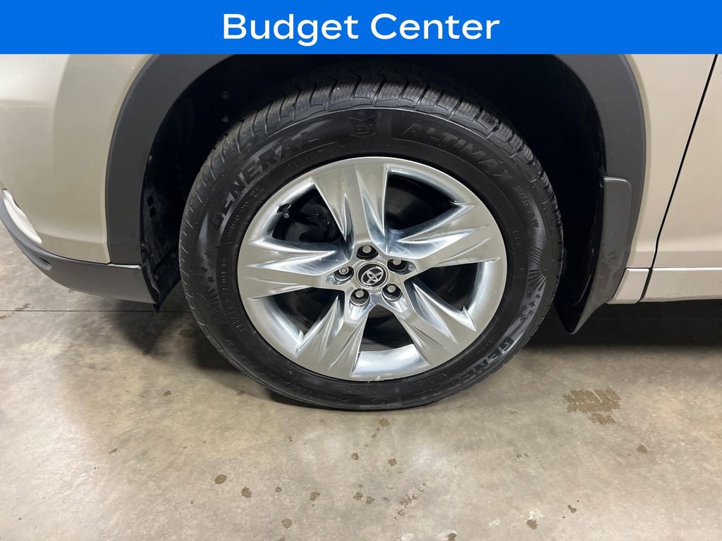 Used 2016 Toyota Highlander Limited Platinum AWD/4WD image 9