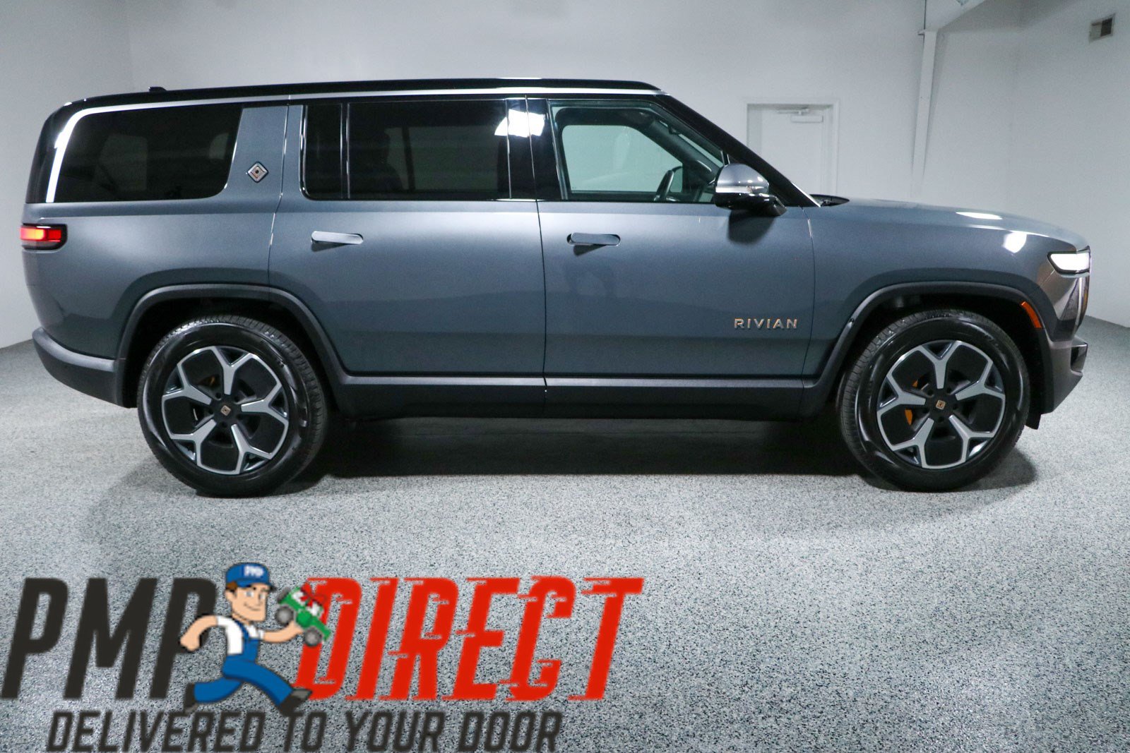 Used 2024 Rivian R1S Adventure AWD/4WD image 5