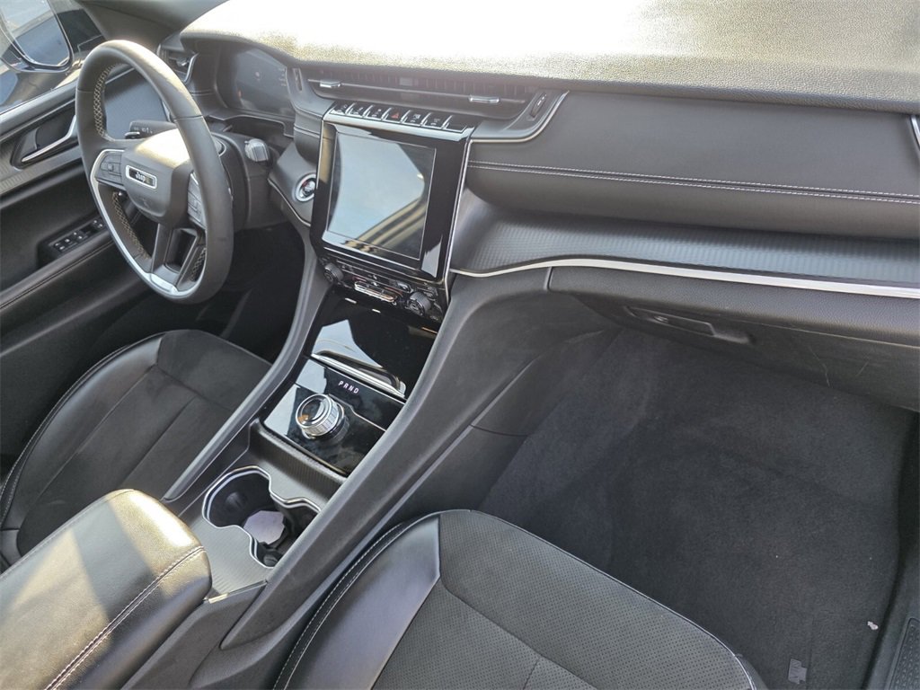 Used 2024 Jeep Grand Cherokee L Laredo image 36