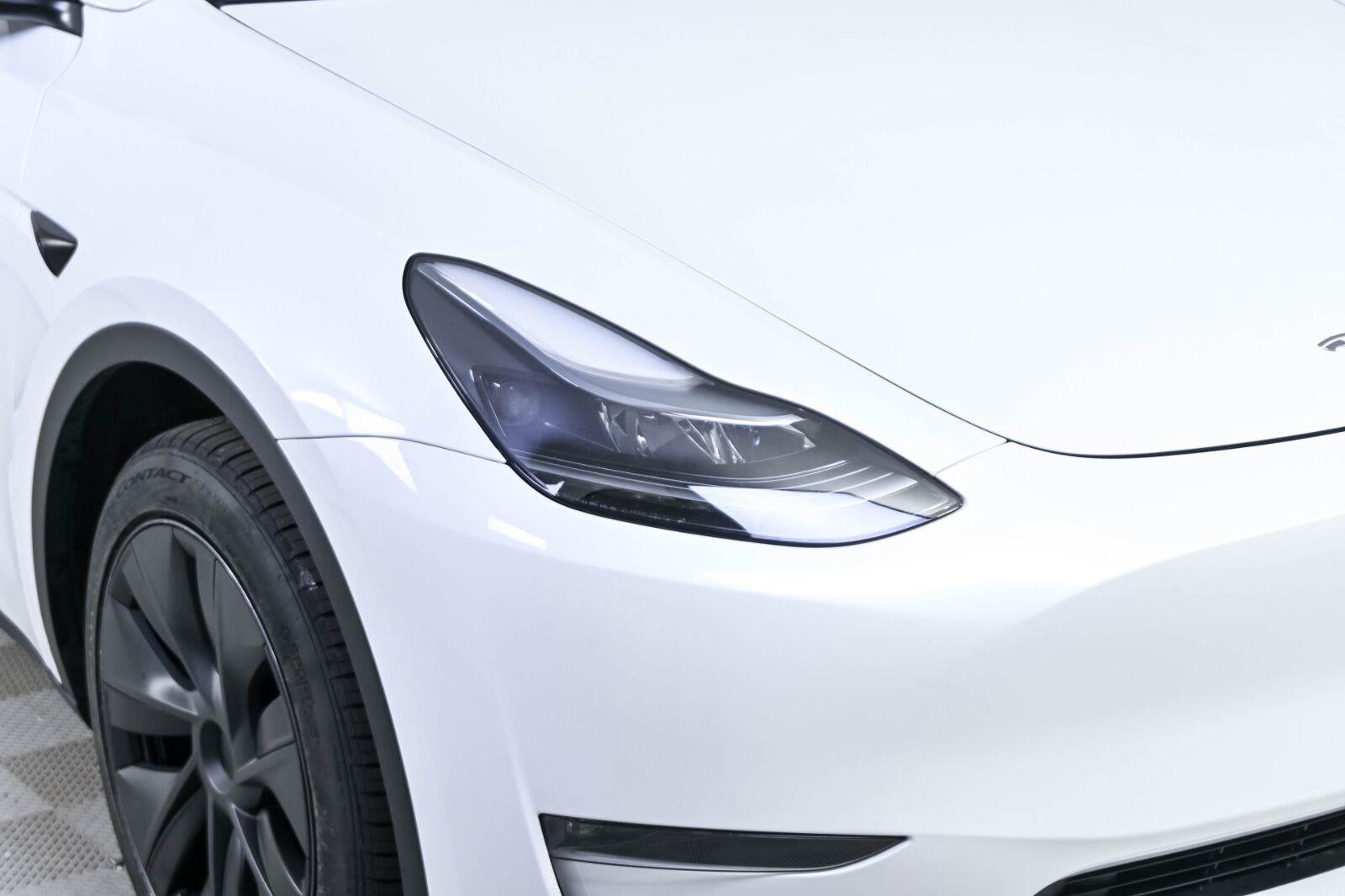 Used 2024 Tesla Model Y Long Range AWD/4WD image 34