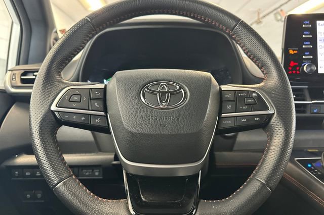 Used 2023 Toyota Sienna XSE w/ XSE Plus Package AWD/4WD image 28