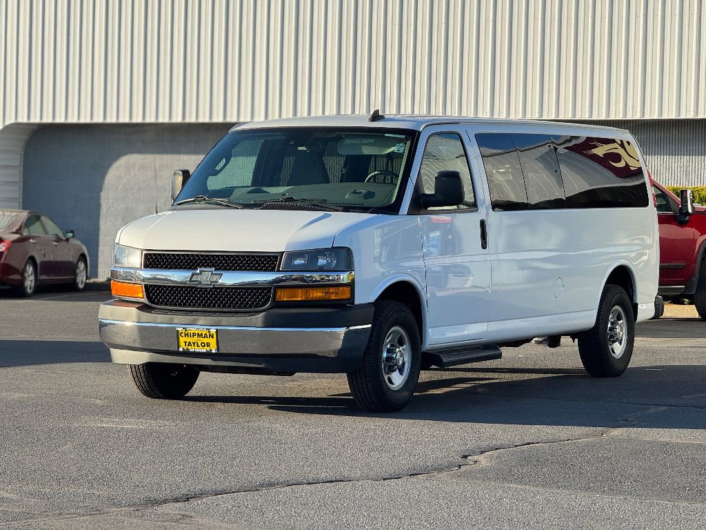 Used 2021 Chevrolet Express 3500 LT w/ LT Preferred Equipment Group image 17