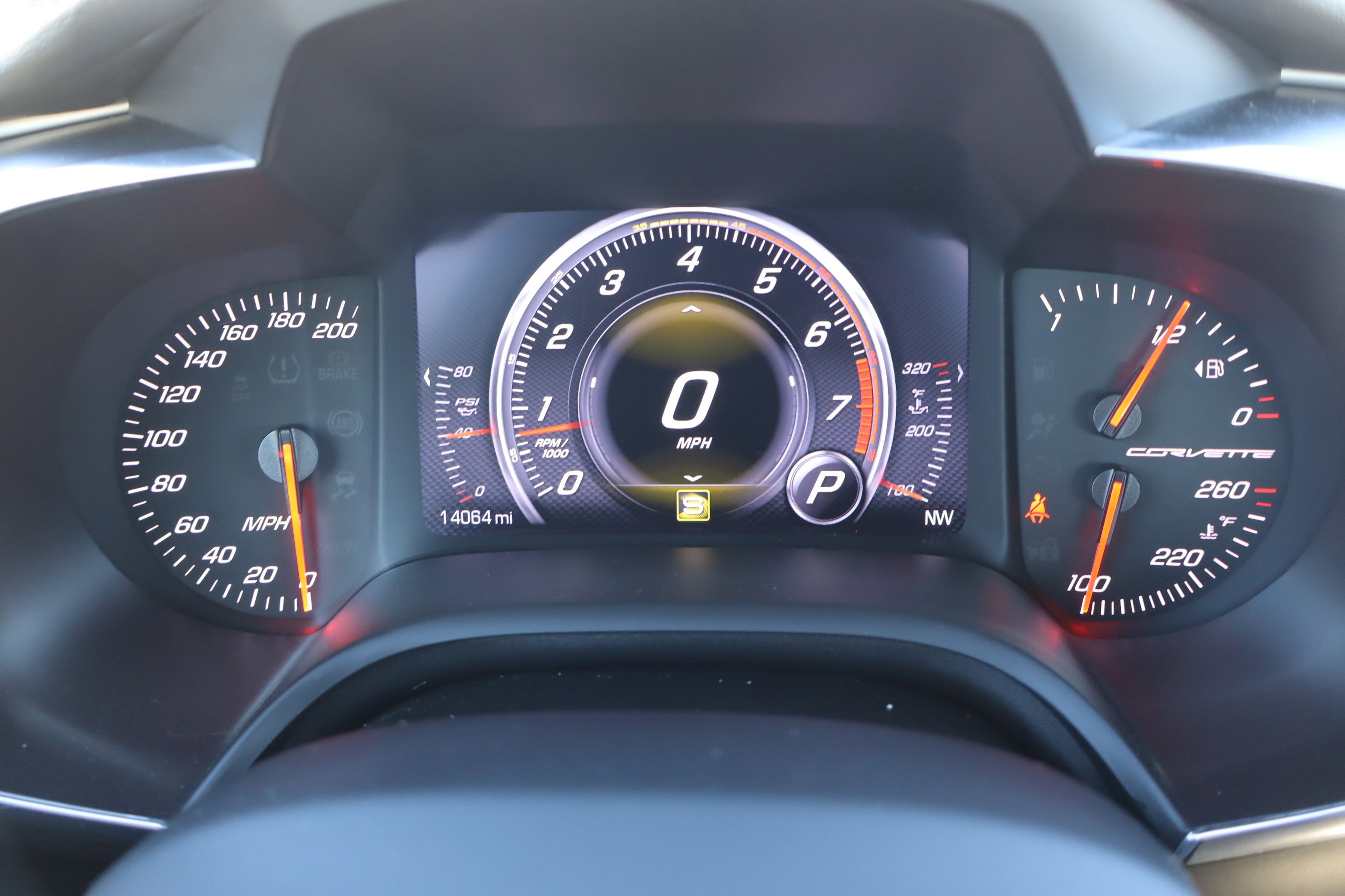 Used 2015 Chevrolet Corvette Stingray Coupe w/ 2LT Preferred Equipment Group image 22