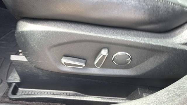 Used 2017 Ford Edge Titanium w/ Equipment Group 302A AWD/4WD image 7