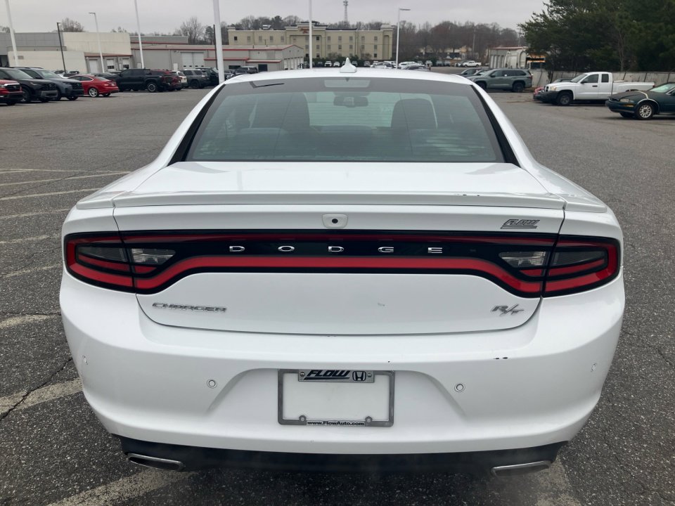 Used 2018 Dodge Charger R/T image 17