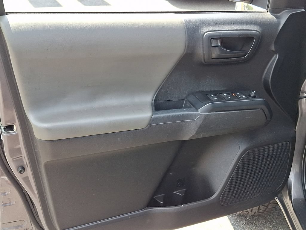 Used 2023 Toyota Tacoma SR w/ SR Convenience Package RWD image 13