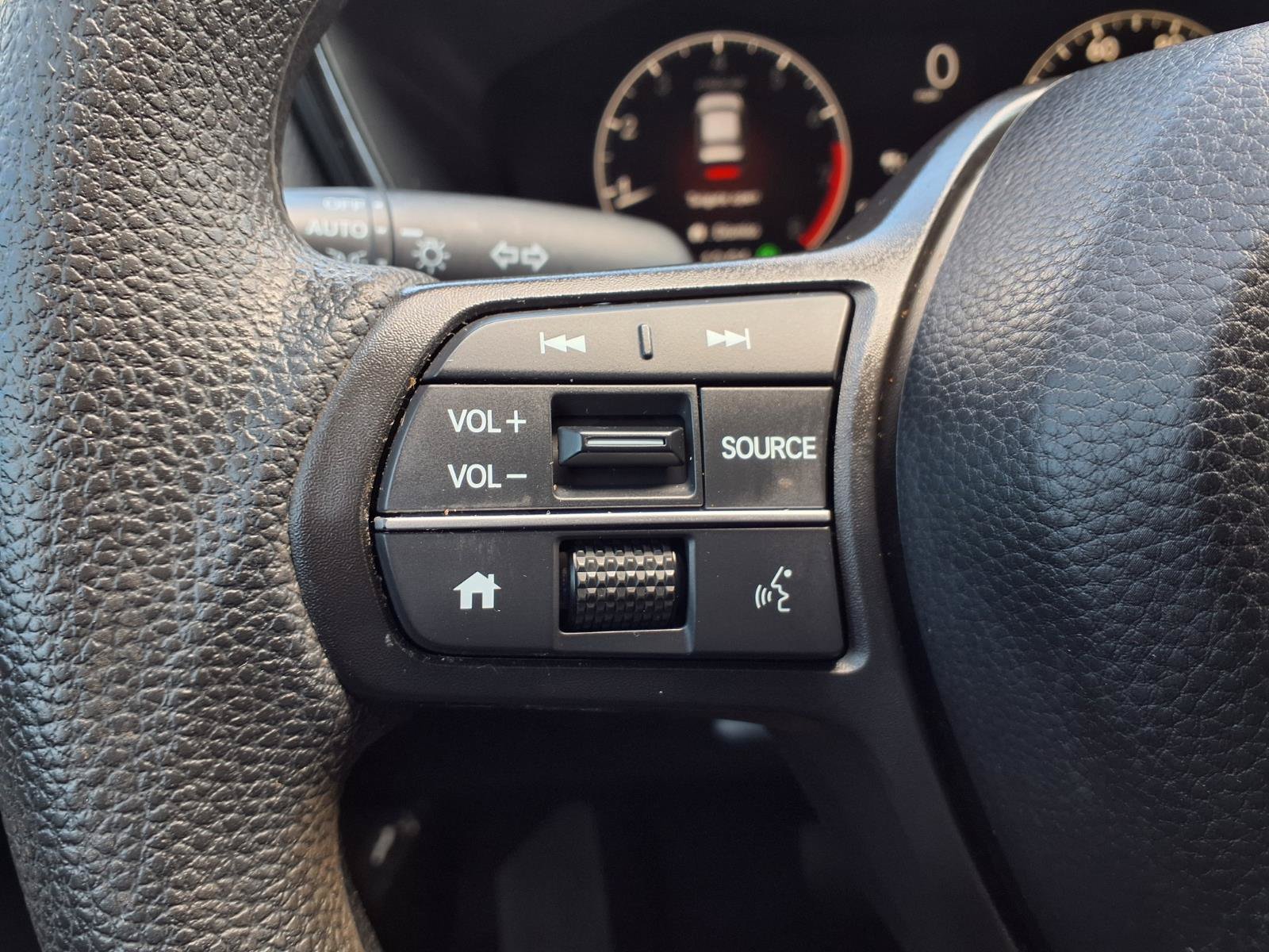 Used 2025 Honda CR-V LX image 14
