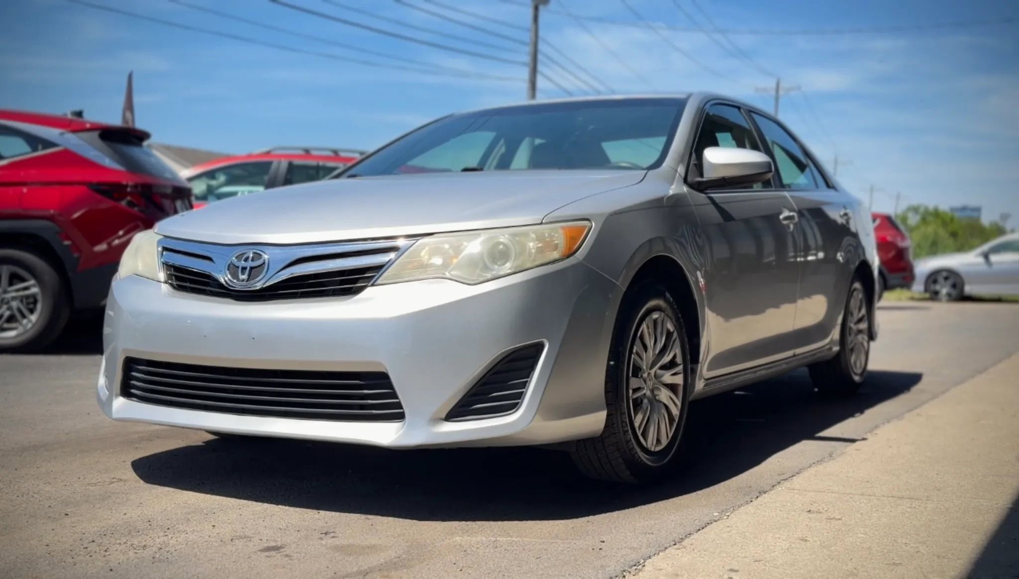 Used 2012 Toyota Camry LE FWD image 5
