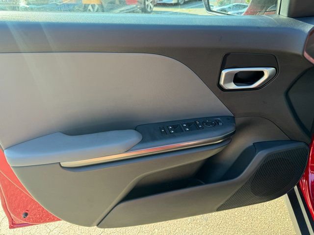 New 2025 Kia K4 LXS image 14