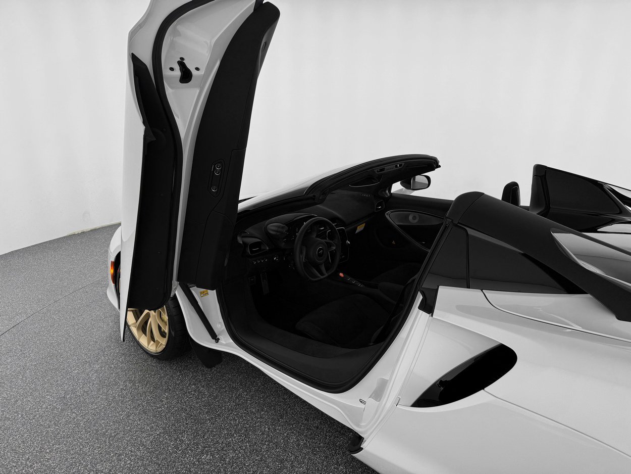 New 2026 McLaren Artura Spider image 12