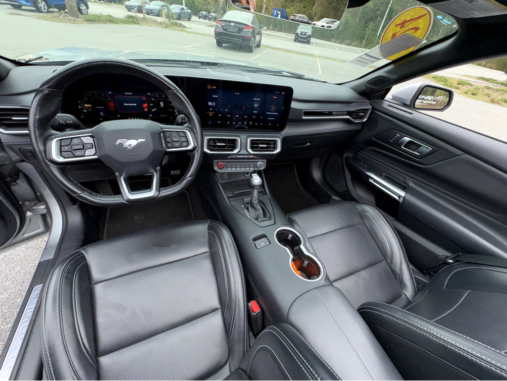 Used 2024 Ford Mustang Premium image 4