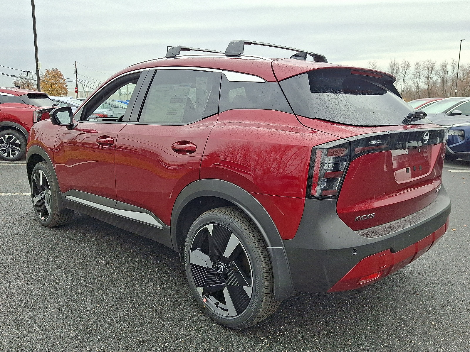 New 2026 Nissan Kicks SR w/ Cold Weather Package image 3