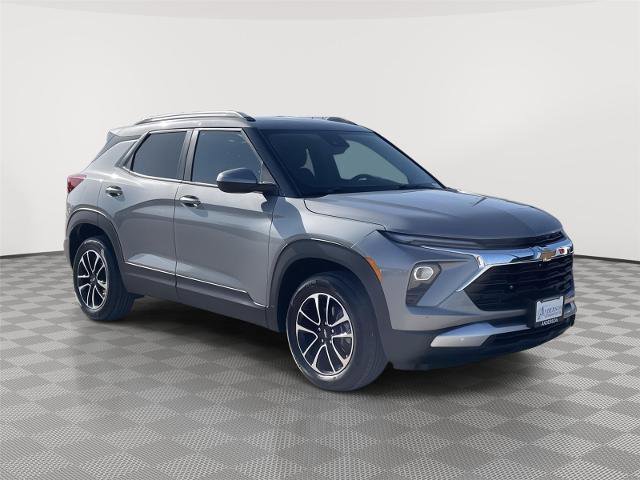 Used 2025 Chevrolet TrailBlazer LT AWD/4WD image 5