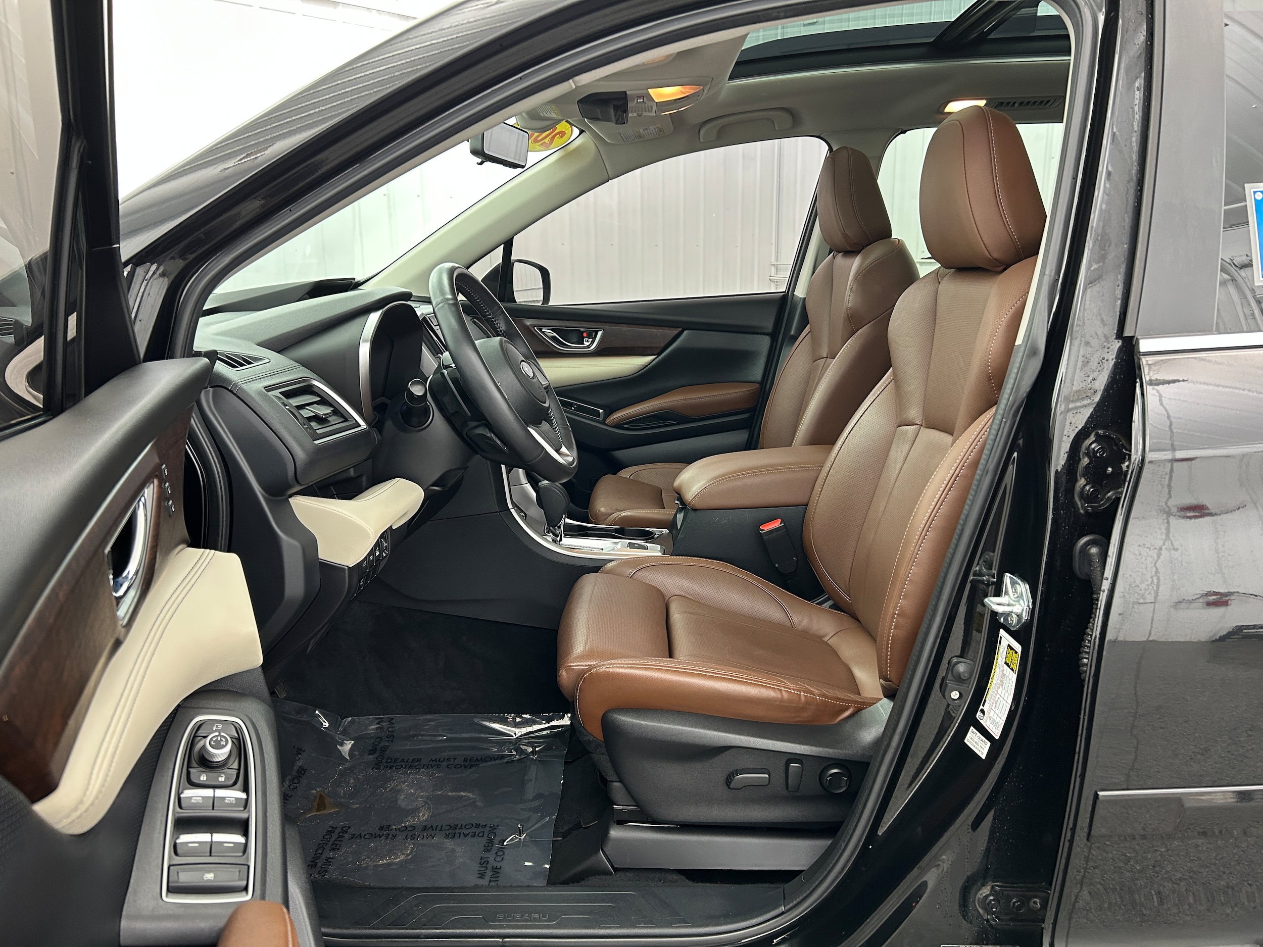 Used 2022 Subaru Ascent Touring AWD/4WD image 4