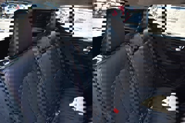 Used 2025 Volvo XC40 B5 Plus w/ Climate Package image 6