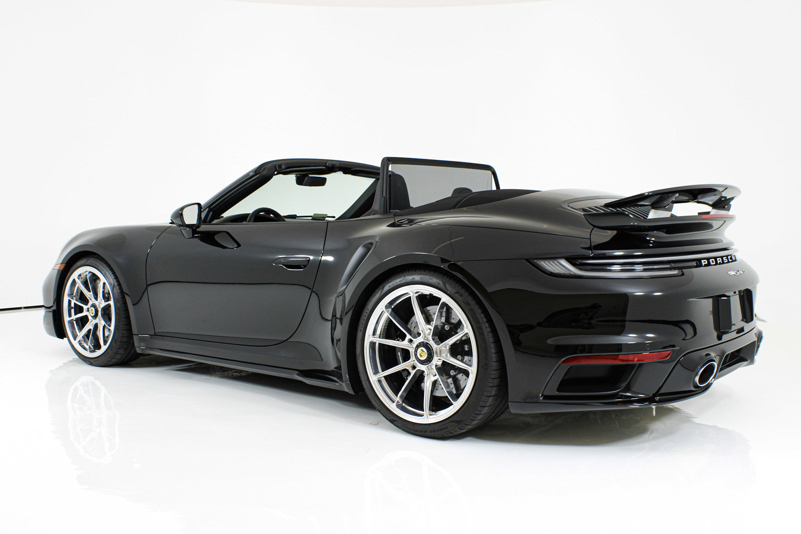Used 2024 Porsche 911 Turbo S AWD/4WD image 7