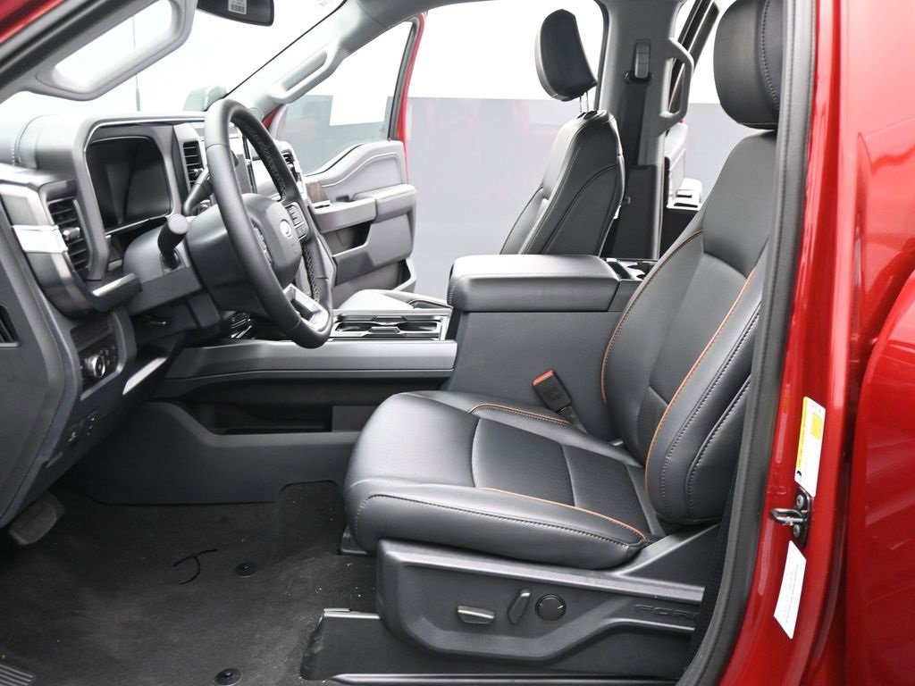 New 2026 Ford F250 Lariat w/ Black Appearance Package image 5