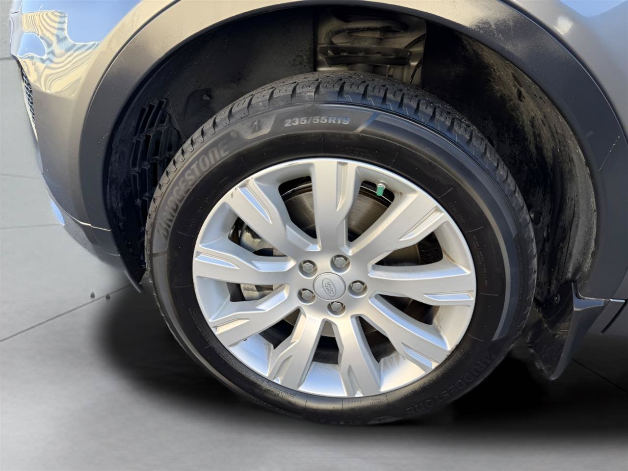 Used 2019 Land Rover Discovery Sport HSE Dynamic AWD/4WD image 33