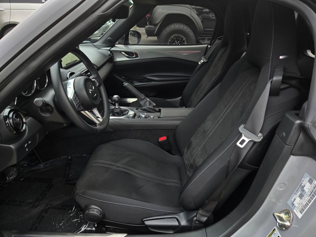 Certified 2024 MAZDA MX-5 Miata Club RWD image 13