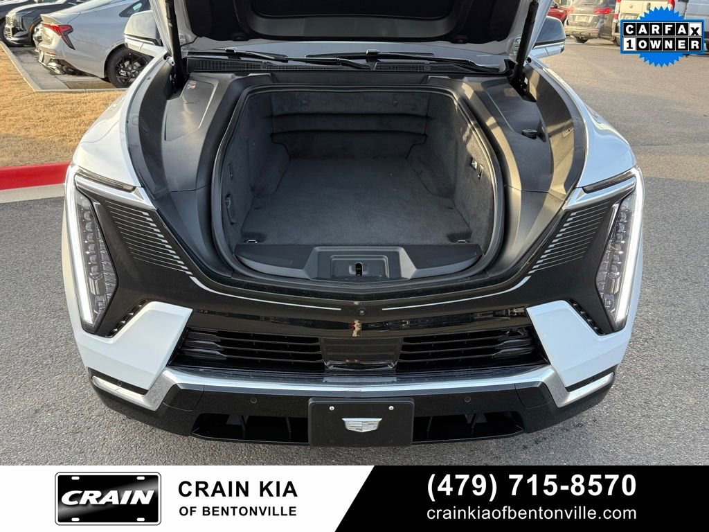 Used 2026 Cadillac Escalade IQL Luxury image 35