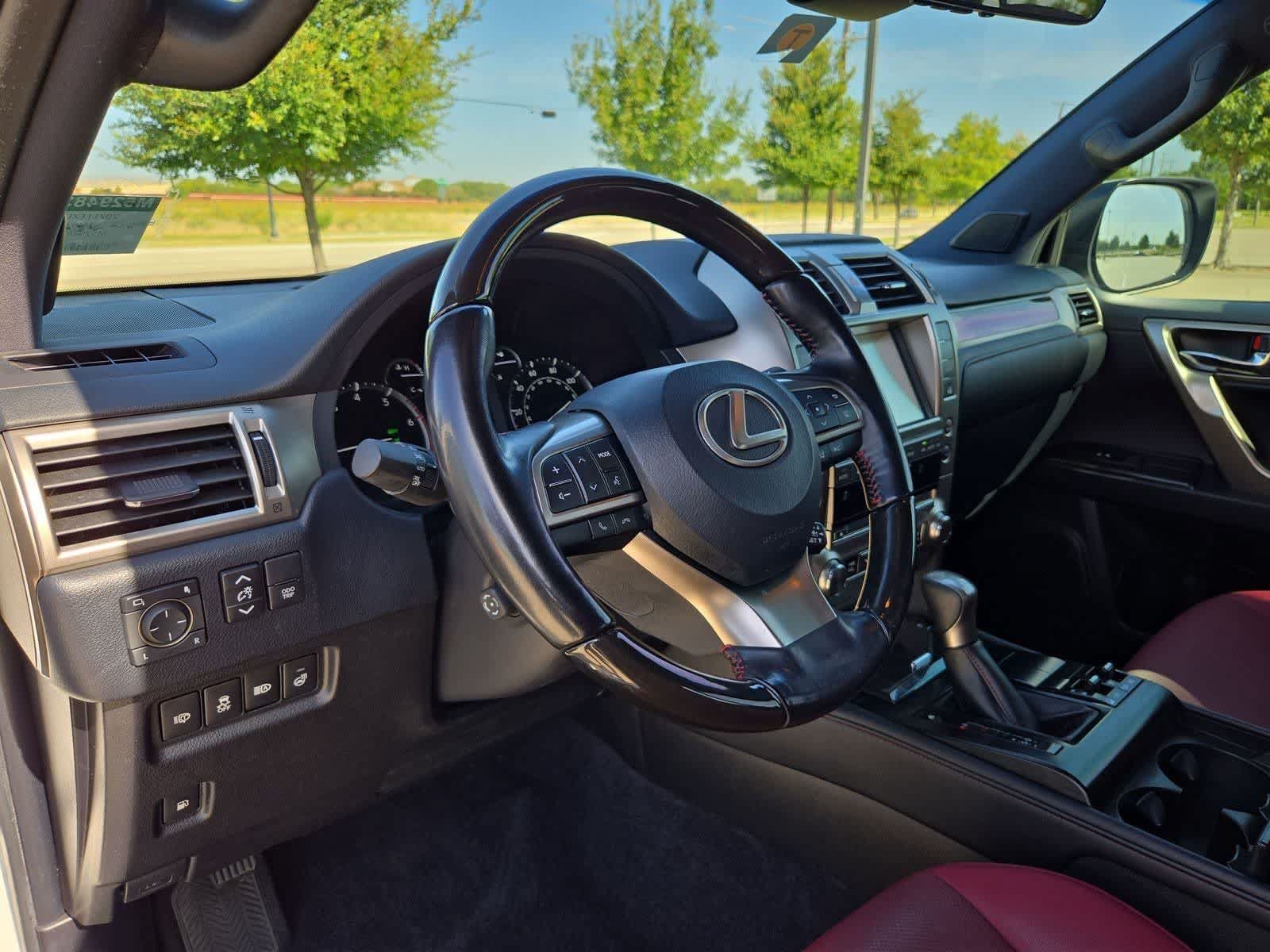 Used 2021 Lexus GX 460 Premium w/ Premium Package AWD/4WD image 2