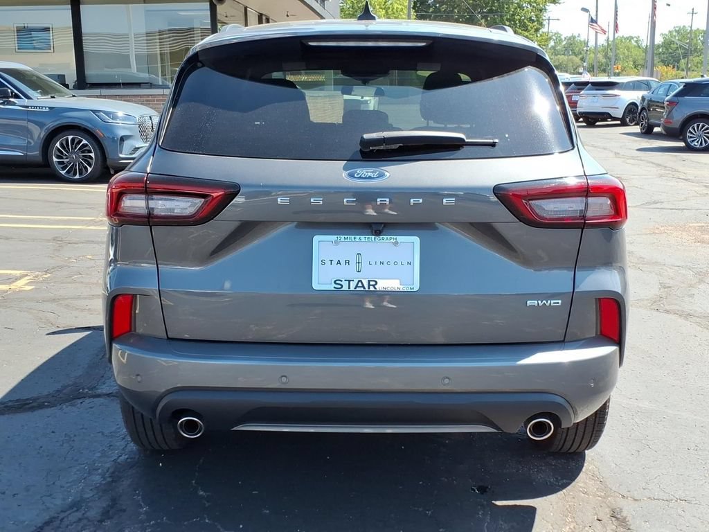 Used 2024 Ford Escape ST-Line w/ Tech Pack #1 AWD/4WD image 6