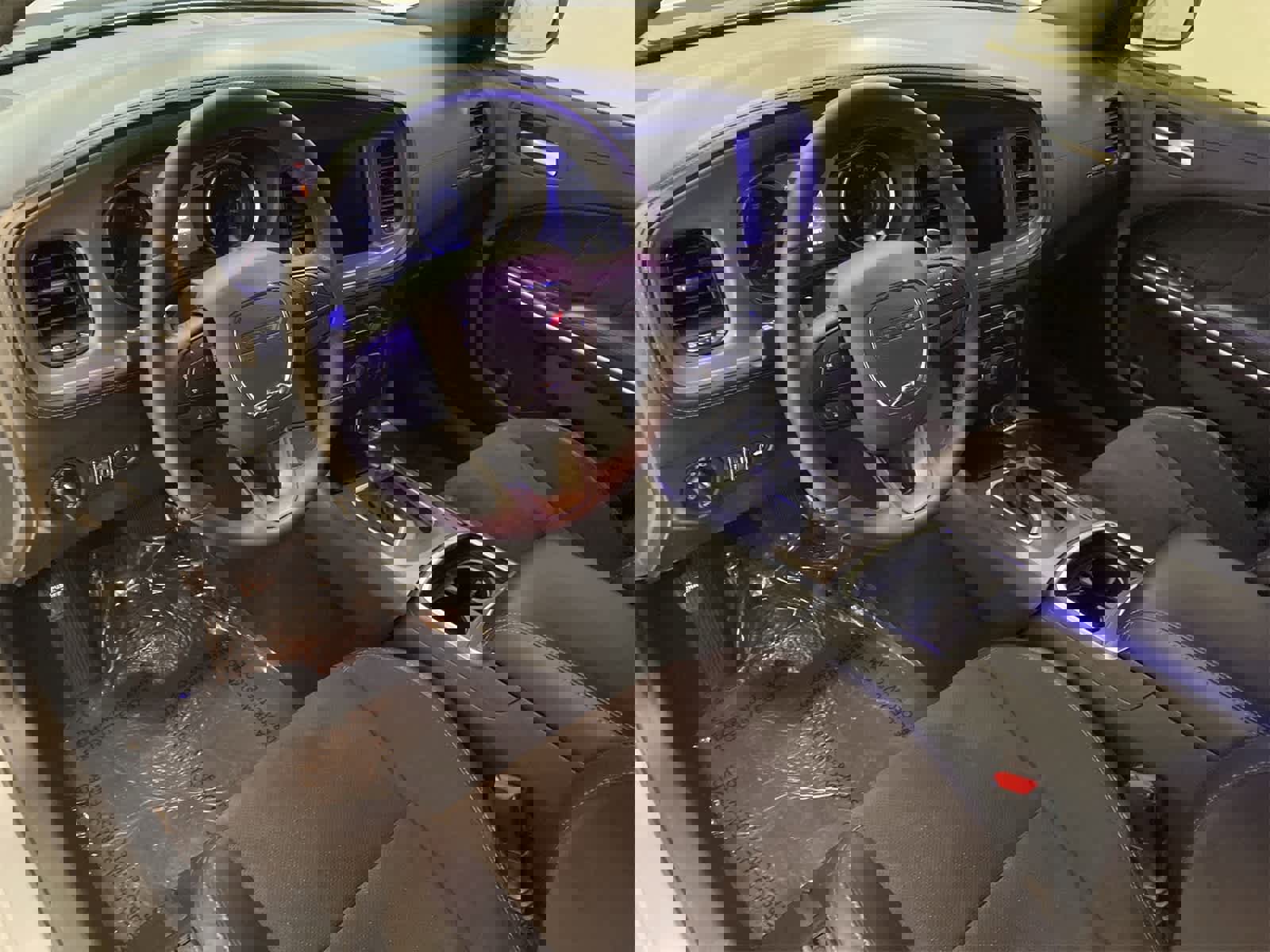 Used 2023 Dodge Charger R/T w/ Plus Group image 2